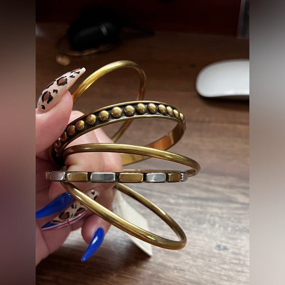 Forever 21 mixed gold/silver Metal Bangle Bracelets  Set of (5) - Picture 8 of 11